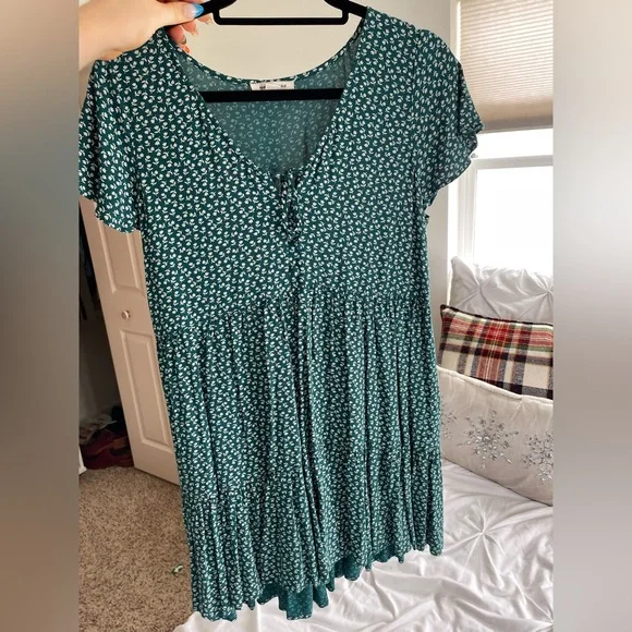 green emerald velvet dress American Eagle Blue Floral Print 3/4 Sleeve Dress- Size XL  The Saved  Collection